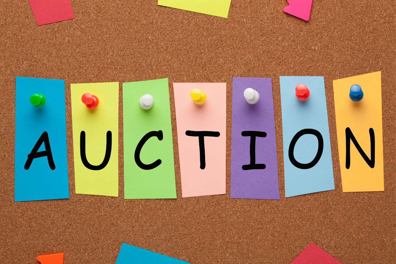 Online Bidding for Silent Auction